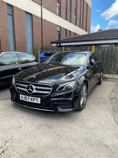 Fast affordable taxi to manchester airport